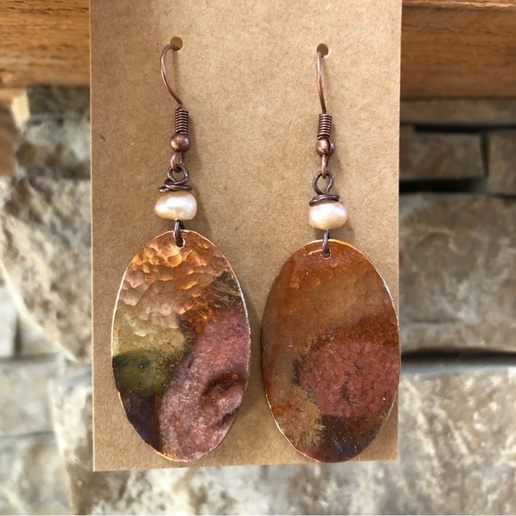 Artisan crafted flame painted copper earrings - Picture 2 of 2